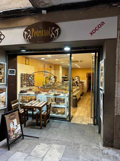 Shared TOUR. Barcelona Sun-Terrace, Tapas, Wine Tasting, Food Market & Old Town.